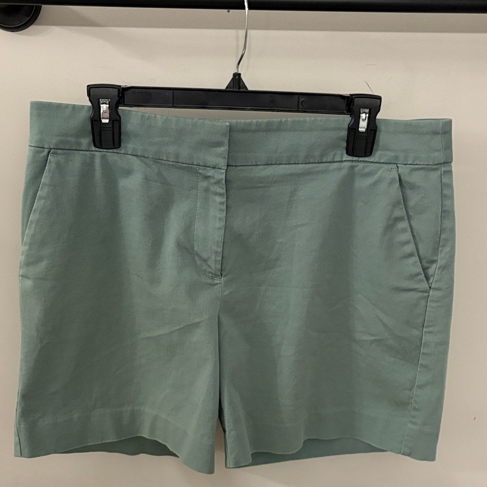 LOFT Women's Chino Shorts